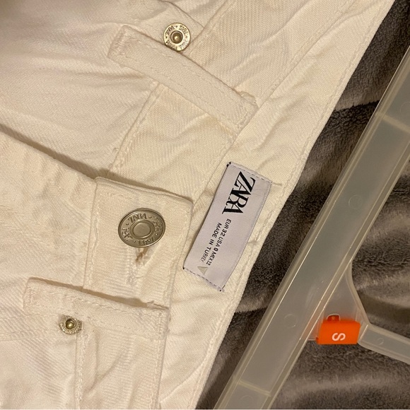 Zara Straight Leg High Rise Jeans - Picture 4 of 9